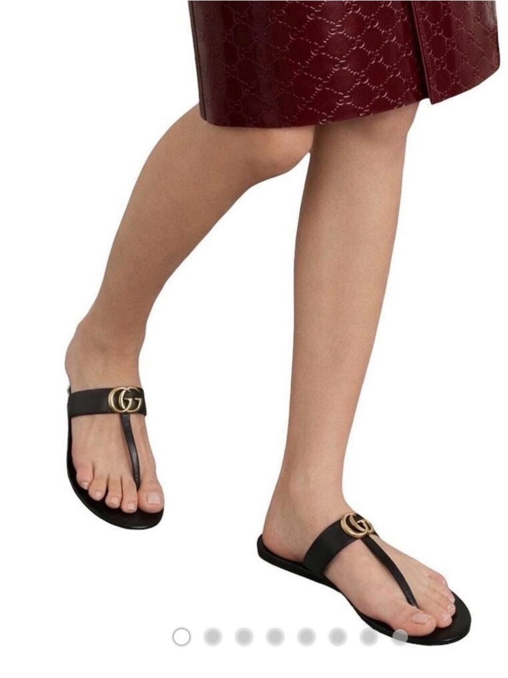 Gucci Black Leather Thong Sandals with Gold Double G